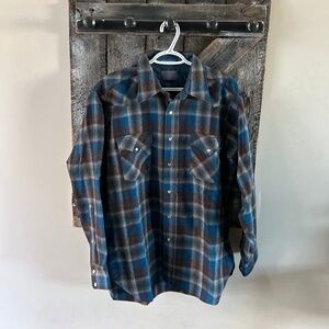 Men's Pendleton Long Sleeve Wool Plaid Button Down Collared Shirt